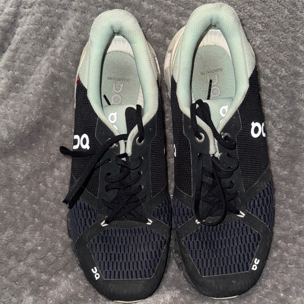 On Women's Black and White Athletic Shoes
